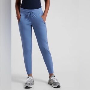 NWOT Athleta Trekkie North Jogger Pants Cottage Blue Activewear Casual Women’s 6